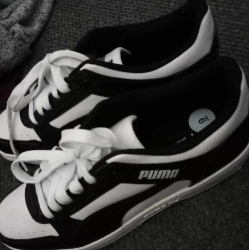 Brand New men's Puma sneakers size 9